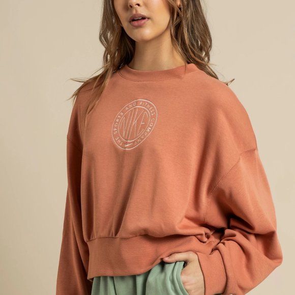 Nike Tops - Nike Sportswear Femme Crew Terra L